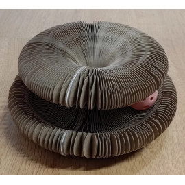 Zolux Chatouille Drapka tekturowa składana z piłką i kocimiętką